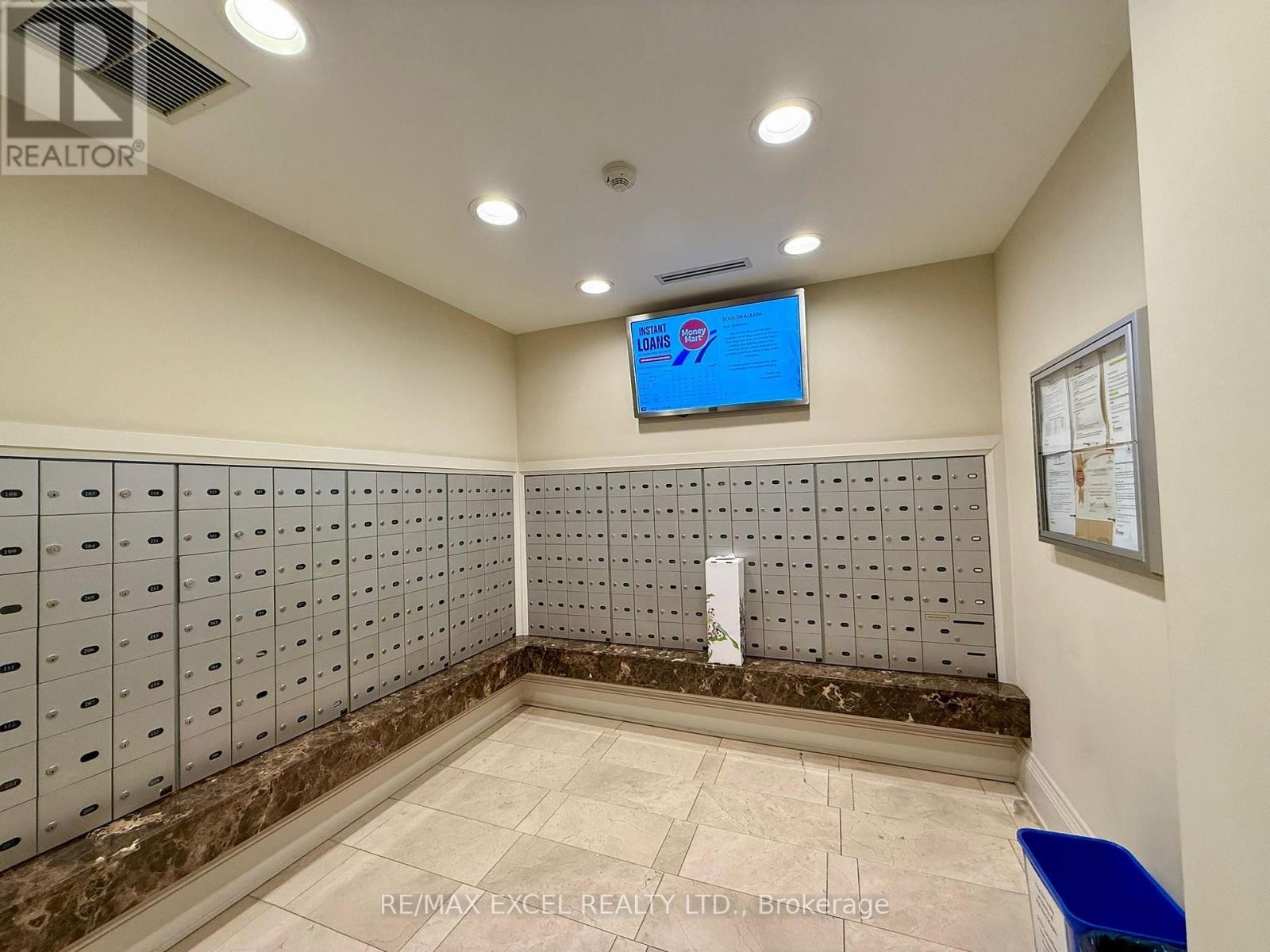 












712 - 350 RED MAPLE ROAD

,
Richmond Hill (Langstaff),




Ontario
L4C0T5

