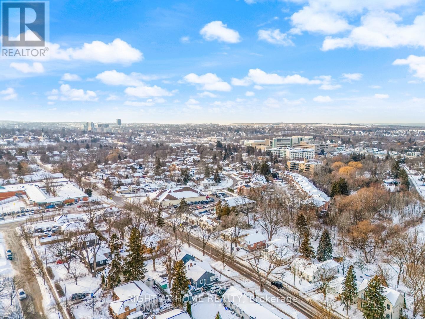 












735 SRIGLEY STREET

,
Newmarket (Gorham-College Manor),




Ontario
L3Y1X6

