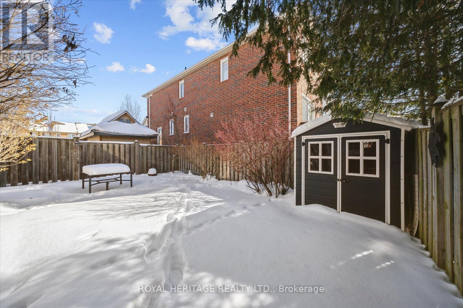 












155 MILTROSE CRESCENT

,
Whitchurch-Stouffville (Stouffville),




Ontario
L4A0R3

