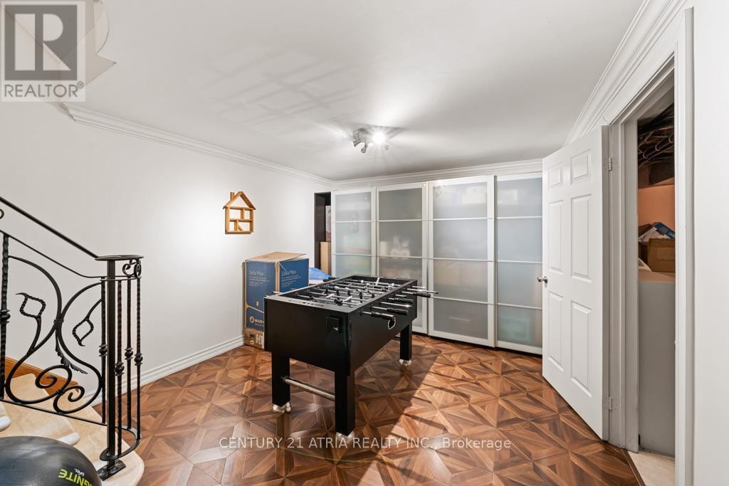 












33 AUTUMN WAY

,
Aurora (Aurora Heights),




Ontario
L4G4P2

