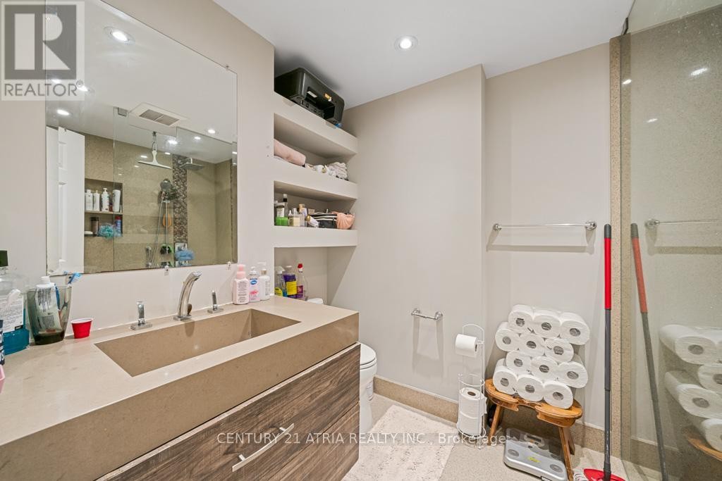 












33 AUTUMN WAY

,
Aurora (Aurora Heights),




Ontario
L4G4P2

