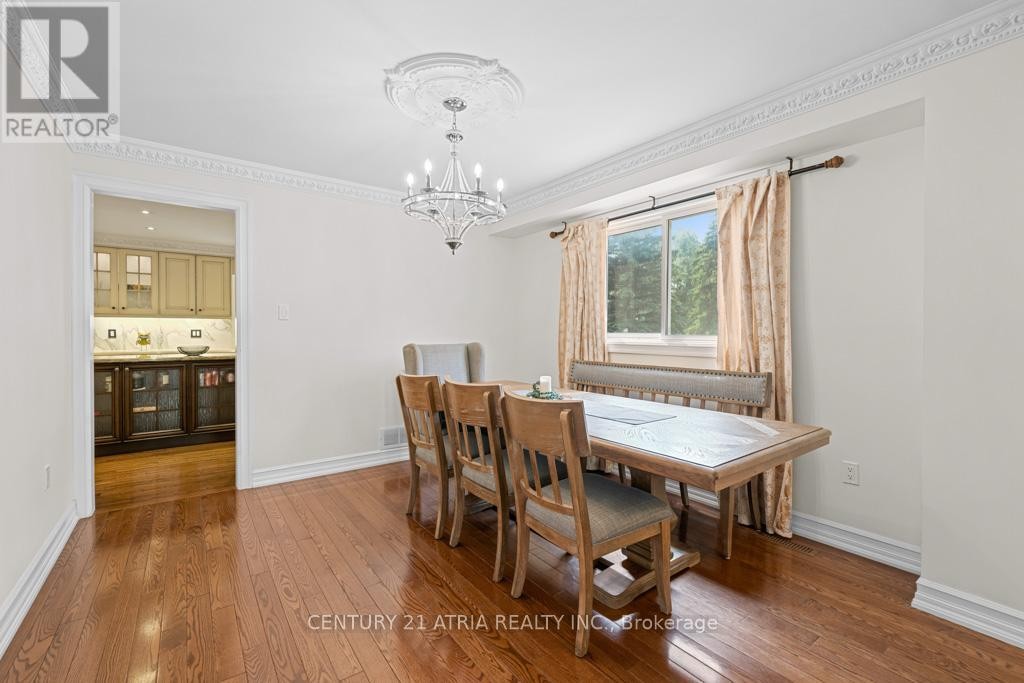 












33 AUTUMN WAY

,
Aurora (Aurora Heights),




Ontario
L4G4P2

