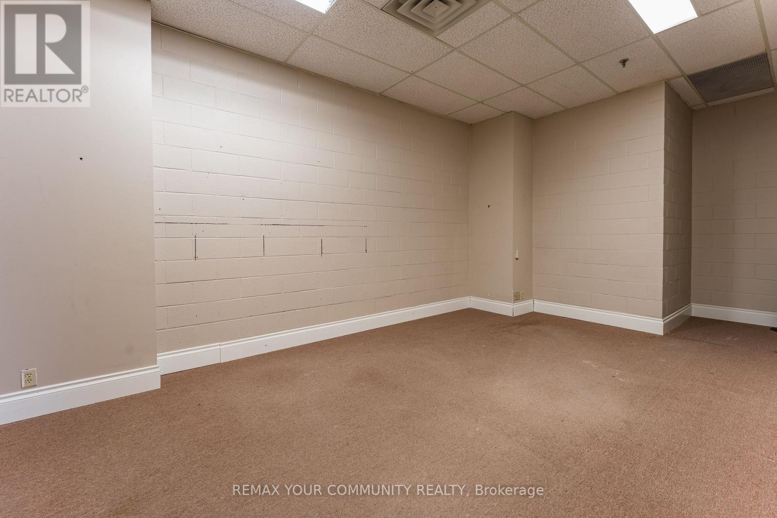 












203 - 9737 YONGE STREET

,
Richmond Hill (Harding),




Ontario
L4C8S7

