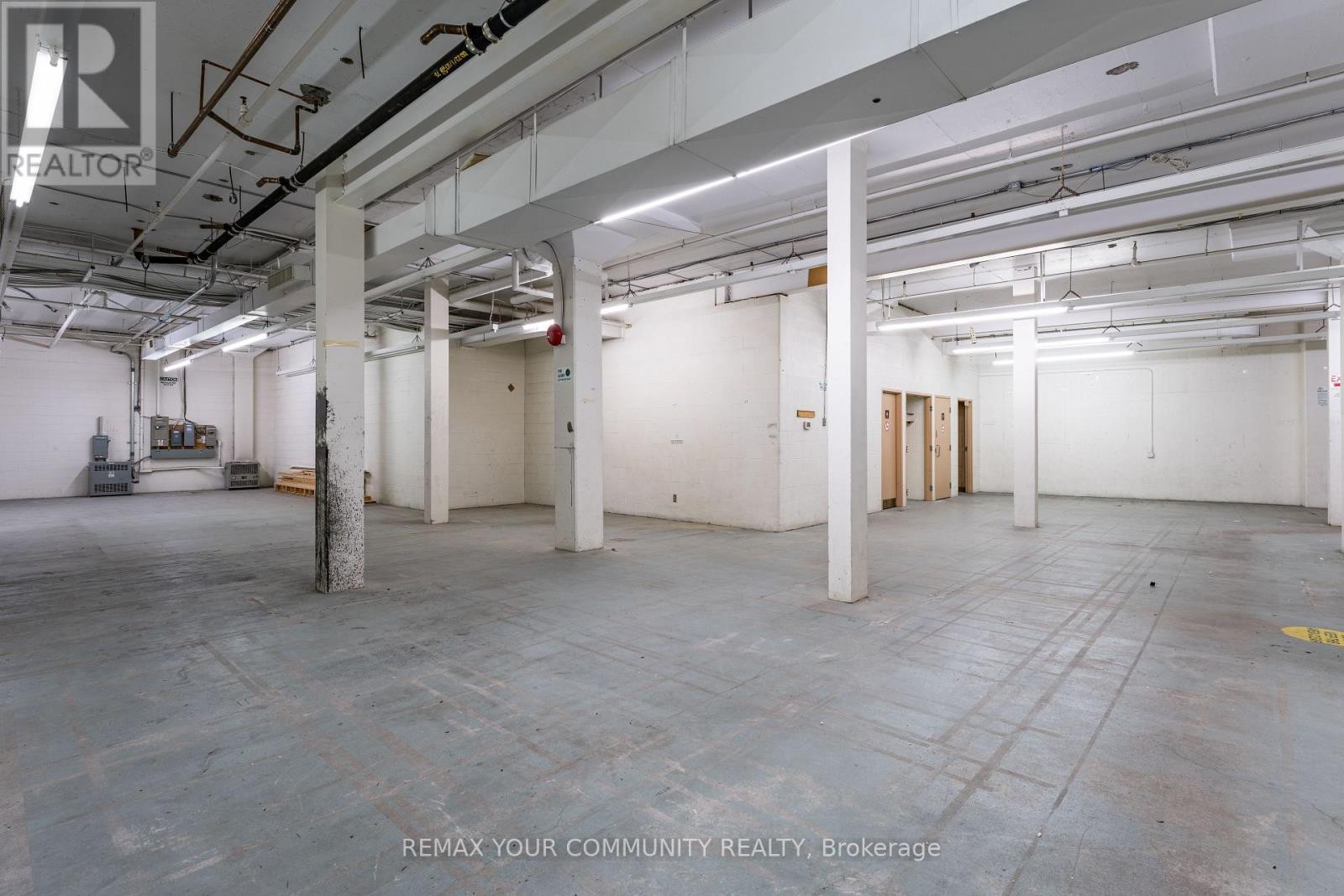 












203 - 9737 YONGE STREET

,
Richmond Hill (Harding),




Ontario
L4C8S7

