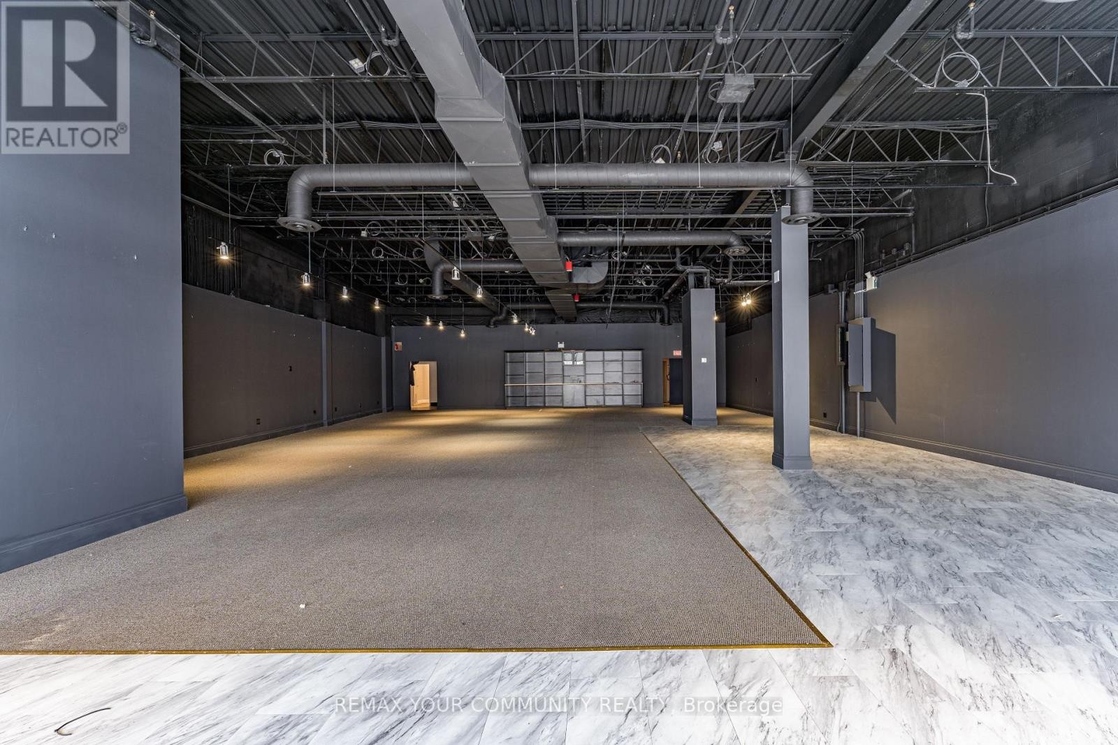 












203 - 9737 YONGE STREET

,
Richmond Hill (Harding),




Ontario
L4C8S7

