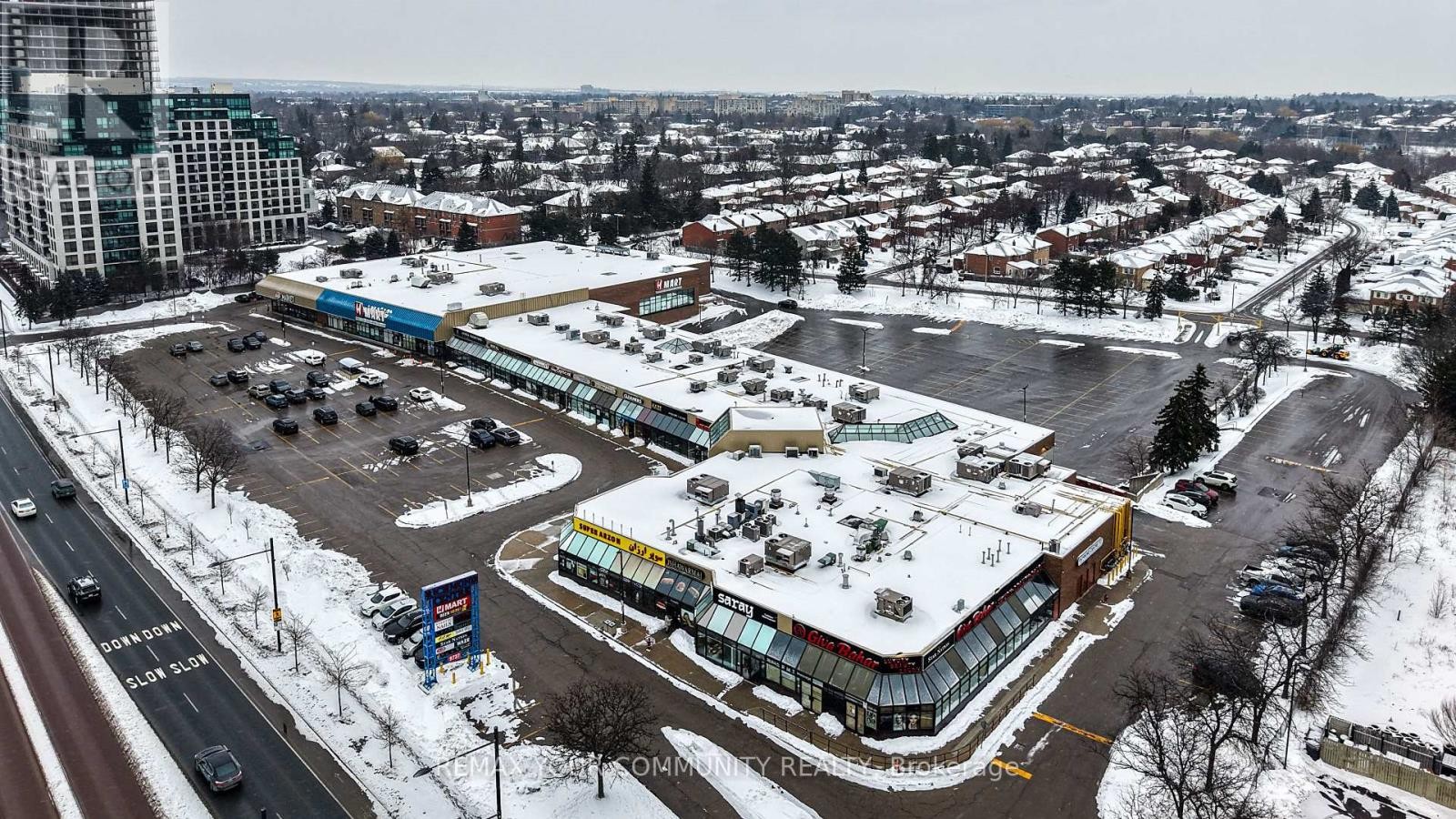 












203 - 9737 YONGE STREET

,
Richmond Hill (Harding),




Ontario
L4C8S7


