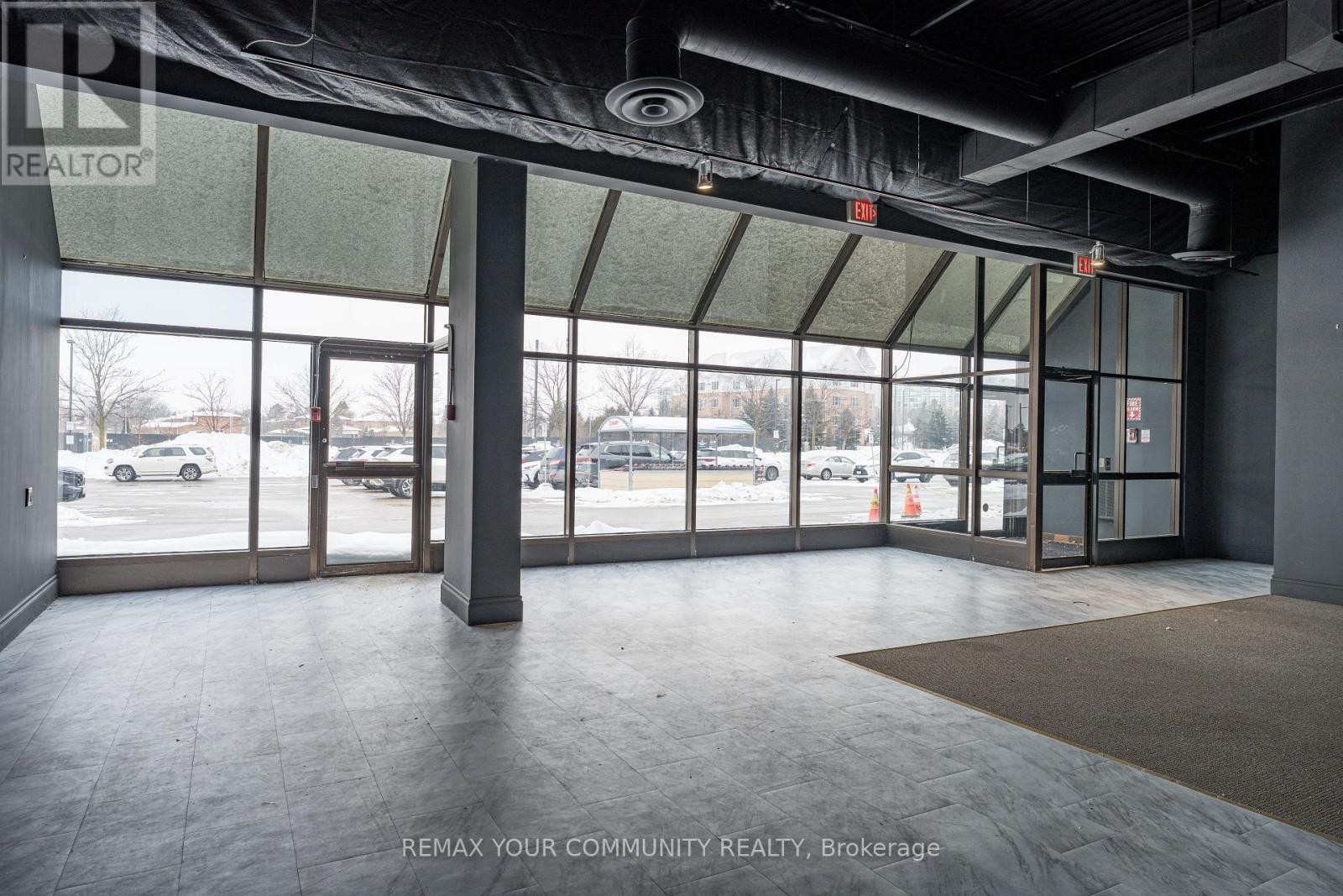 












203 - 9737 YONGE STREET

,
Richmond Hill (Harding),




Ontario
L4C8S7

