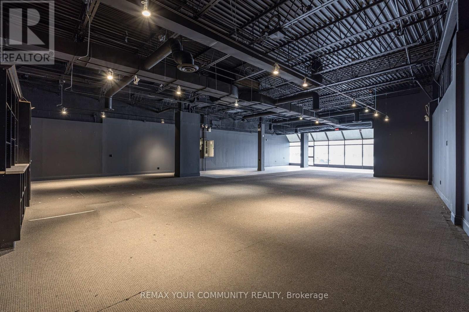 












203 - 9737 YONGE STREET

,
Richmond Hill (Harding),




Ontario
L4C8S7

