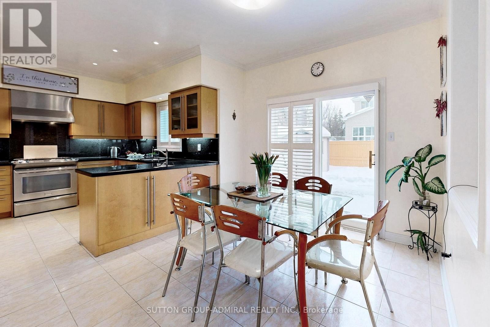 












66 TUSCANA BOULEVARD

,
Vaughan (Patterson),




Ontario
L4K5J5

