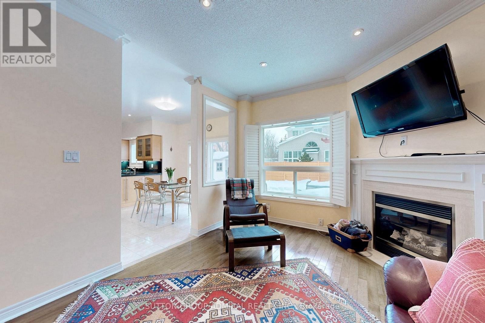 












66 TUSCANA BOULEVARD

,
Vaughan (Patterson),




Ontario
L4K5J5

