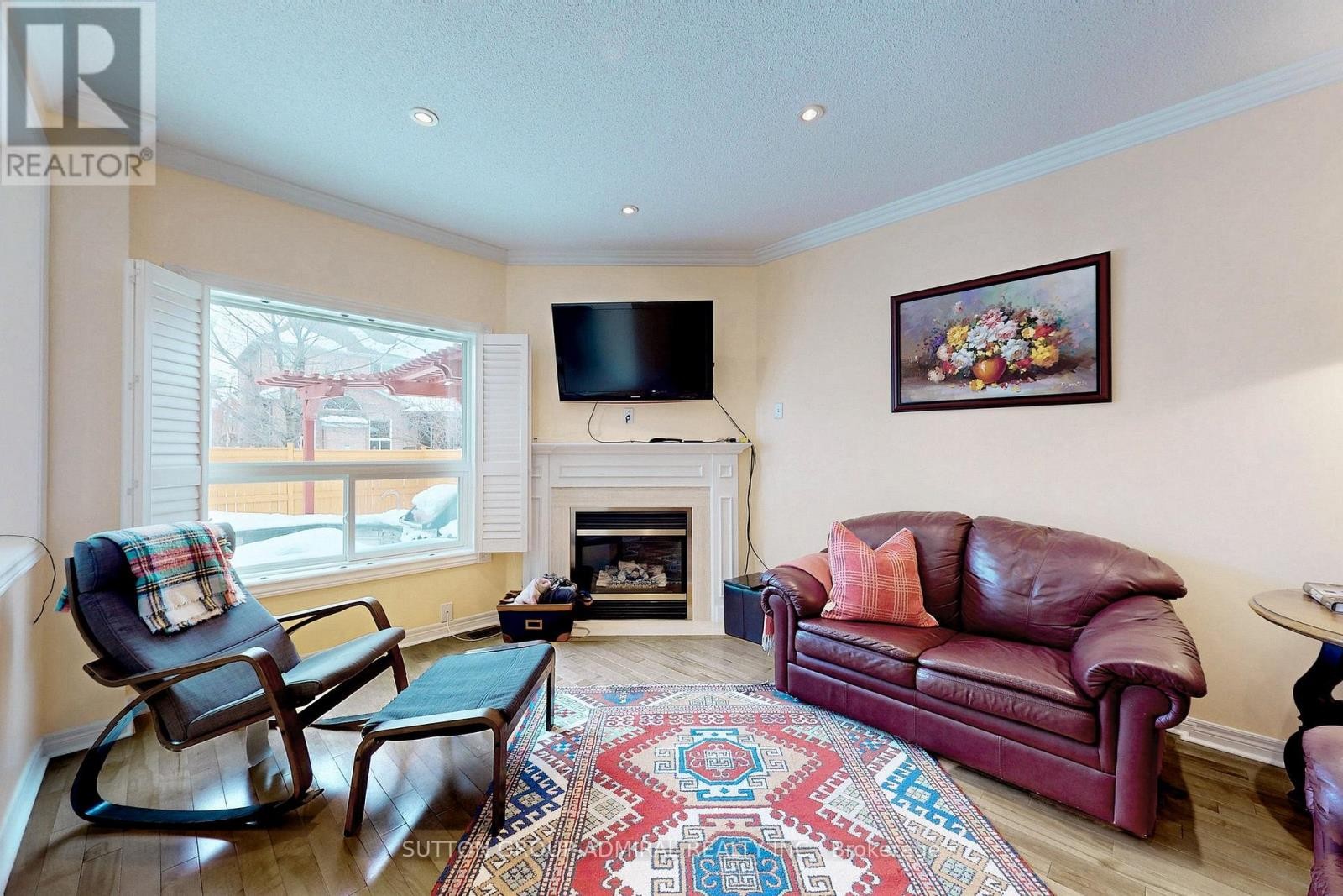 












66 TUSCANA BOULEVARD

,
Vaughan (Patterson),




Ontario
L4K5J5

