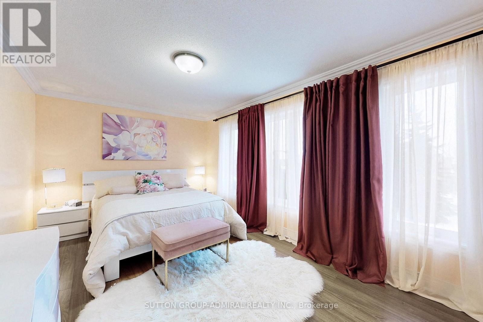 












66 TUSCANA BOULEVARD

,
Vaughan (Patterson),




Ontario
L4K5J5

