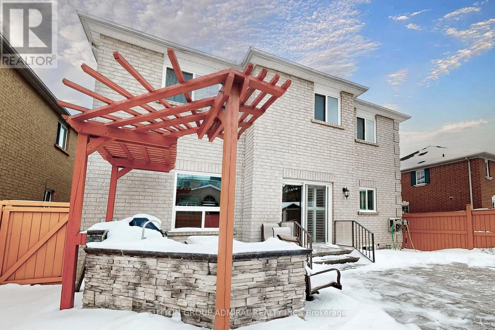 












66 TUSCANA BOULEVARD

,
Vaughan (Patterson),




Ontario
L4K5J5

