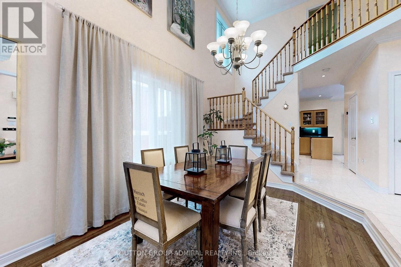 












66 TUSCANA BOULEVARD

,
Vaughan (Patterson),




Ontario
L4K5J5

