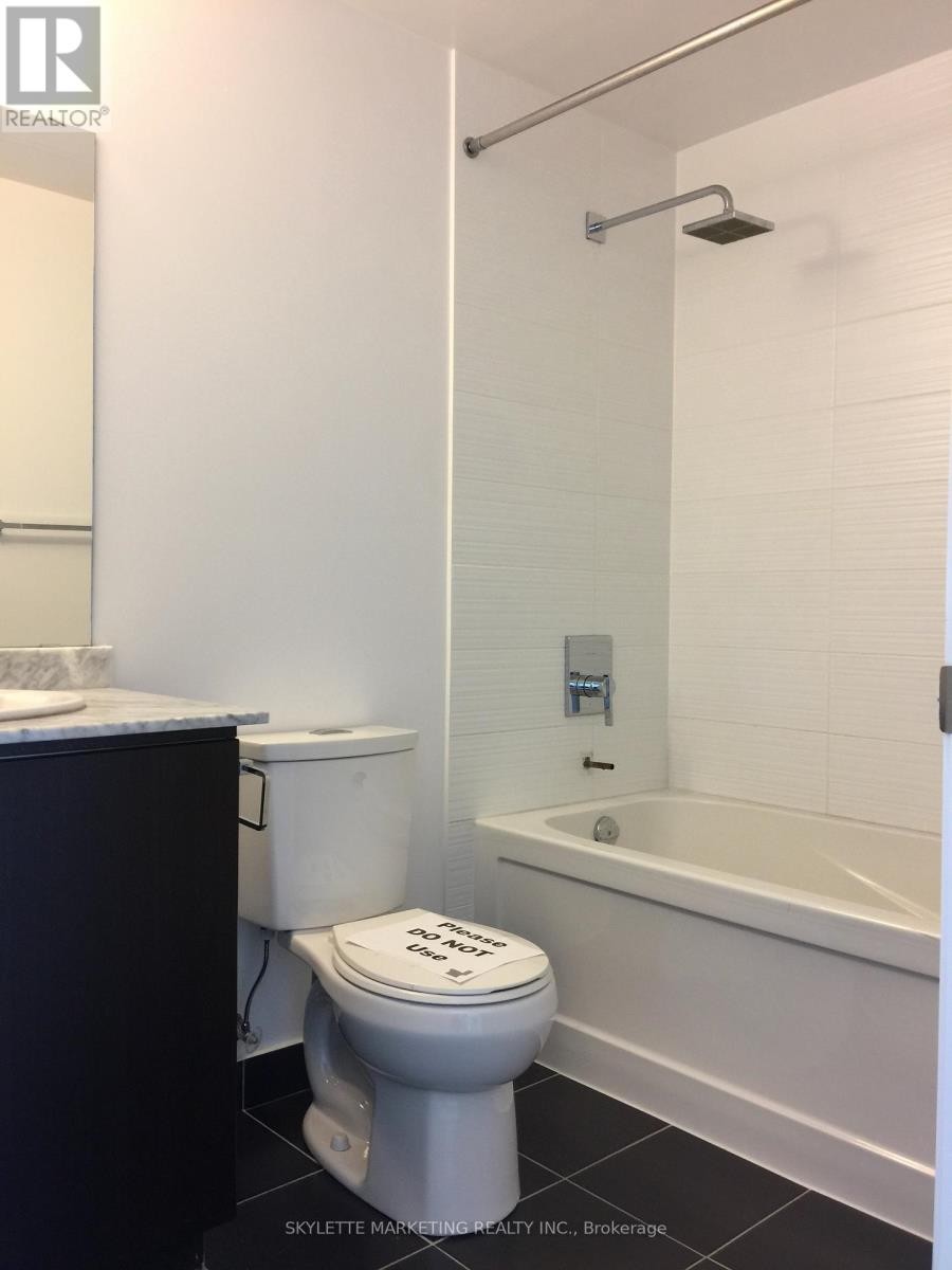 












#1427 - 7161 YONGE STREET

,
Markham (Thornhill),




Ontario
L3T0C8

