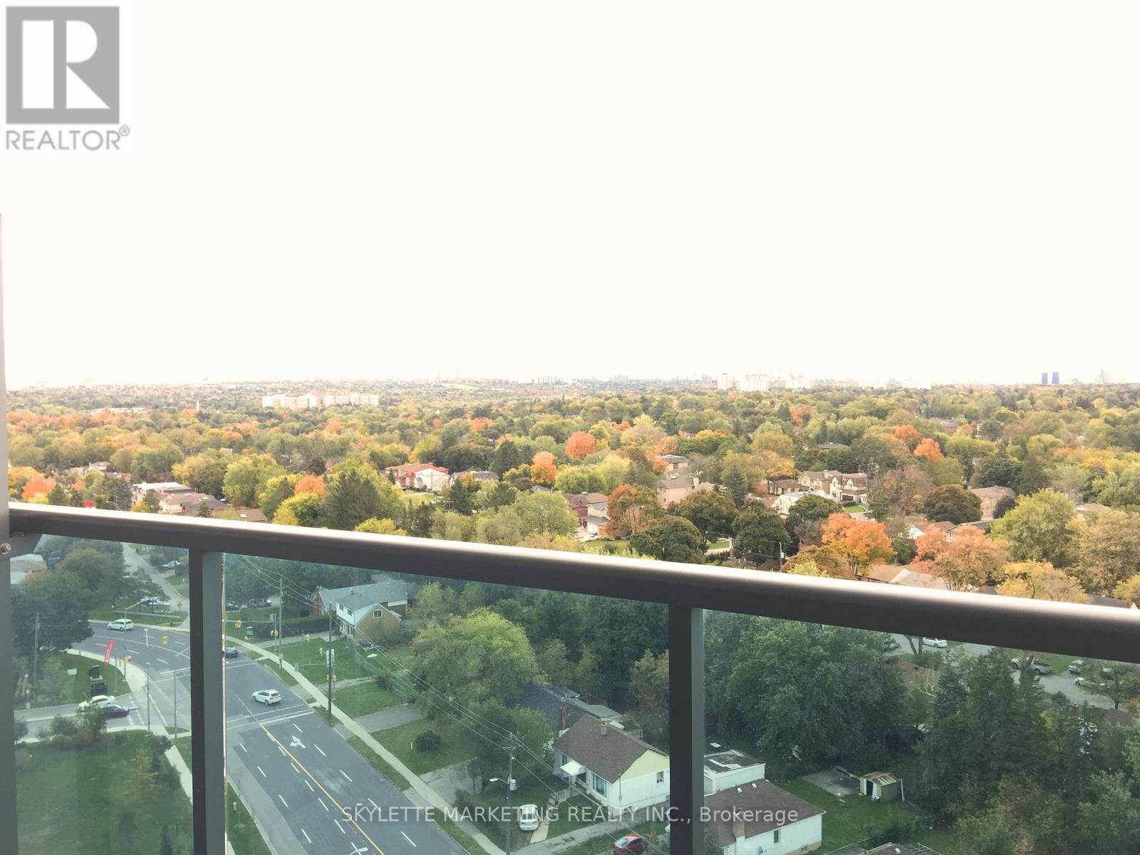 












#1427 - 7161 YONGE STREET

,
Markham (Thornhill),




Ontario
L3T0C8

