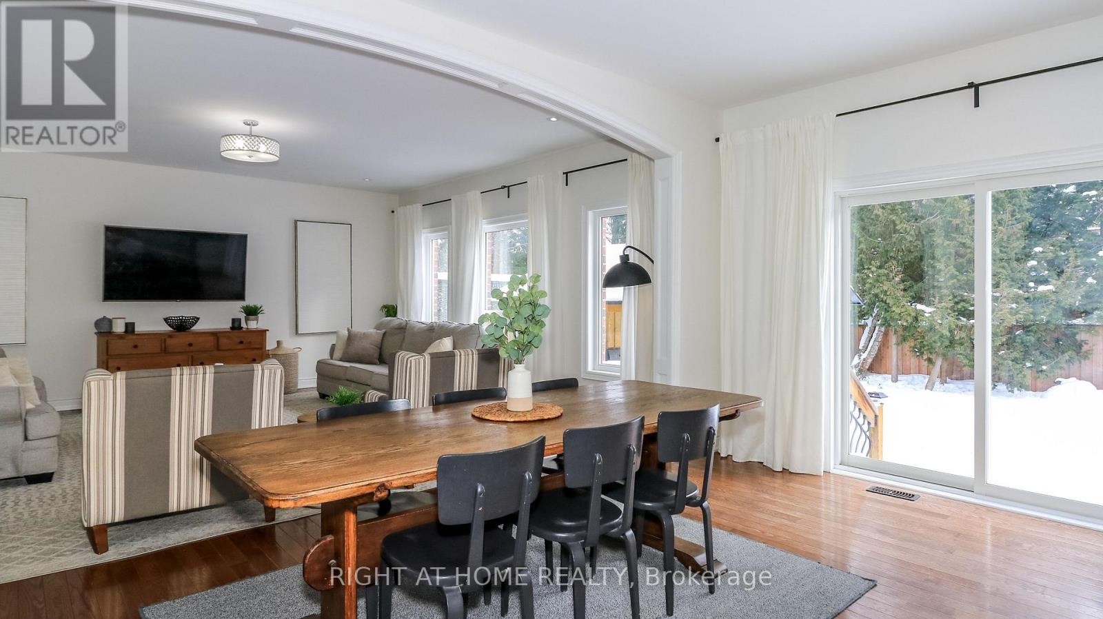 












769 FREEMONT COURT

,
Innisfil (Alcona),




Ontario
L9S0K4

