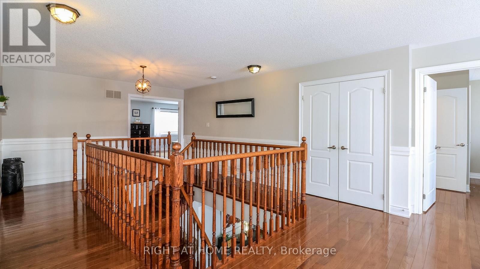 












769 FREEMONT COURT

,
Innisfil (Alcona),




Ontario
L9S0K4

