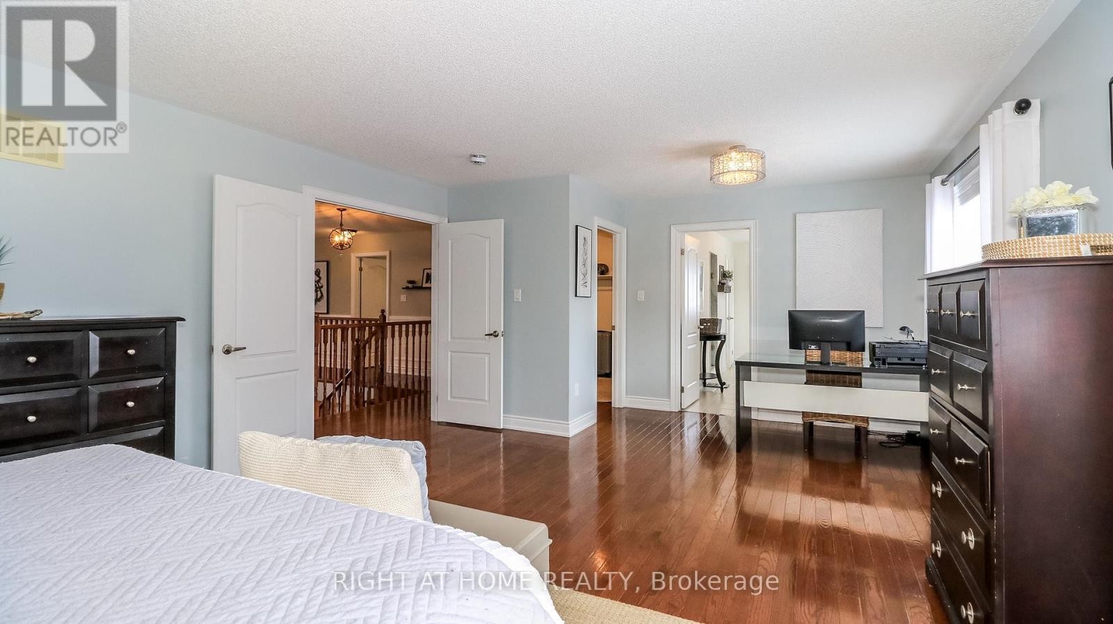 












769 FREEMONT COURT

,
Innisfil (Alcona),




Ontario
L9S0K4

