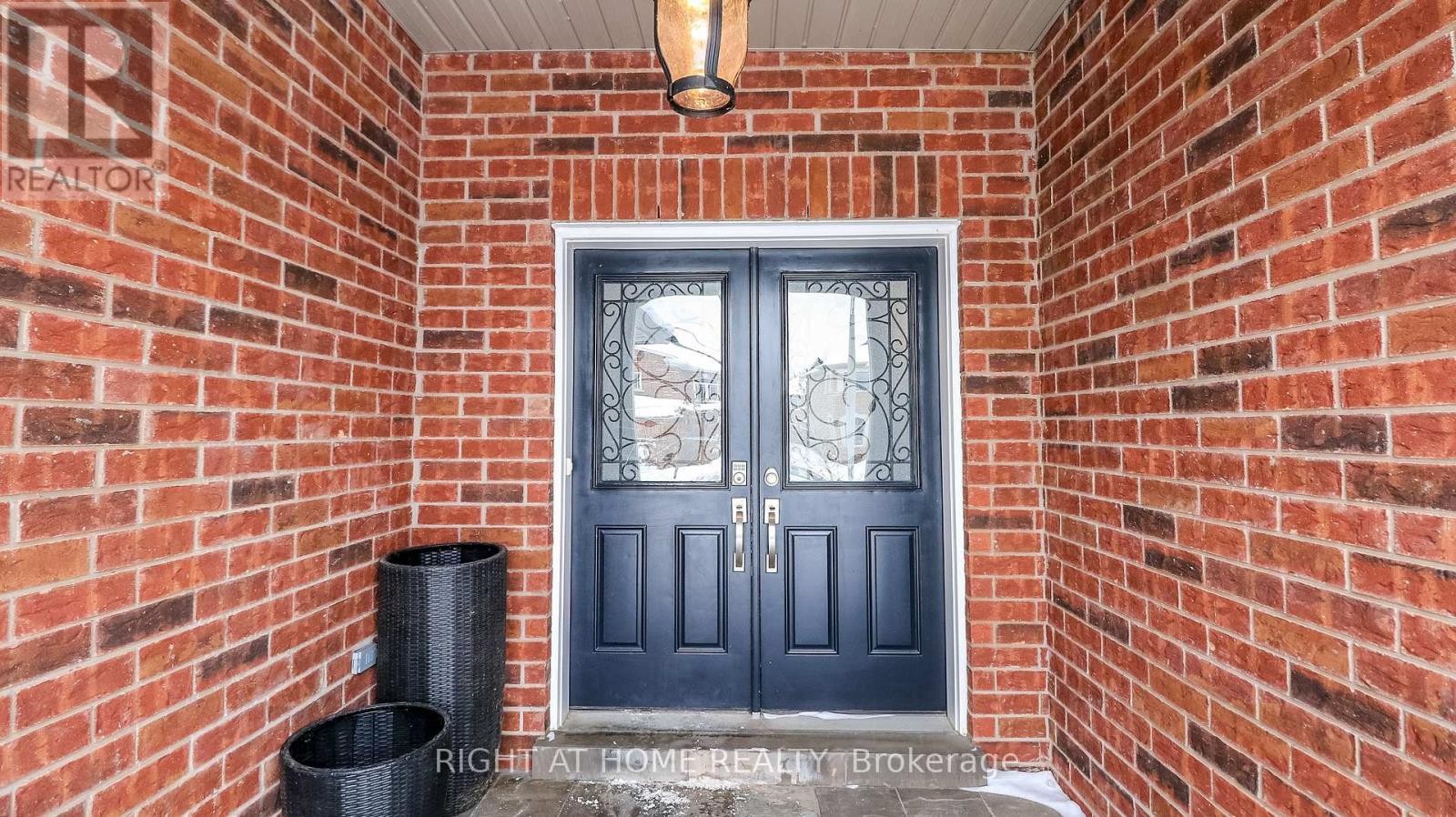 












769 FREEMONT COURT

,
Innisfil (Alcona),




Ontario
L9S0K4

