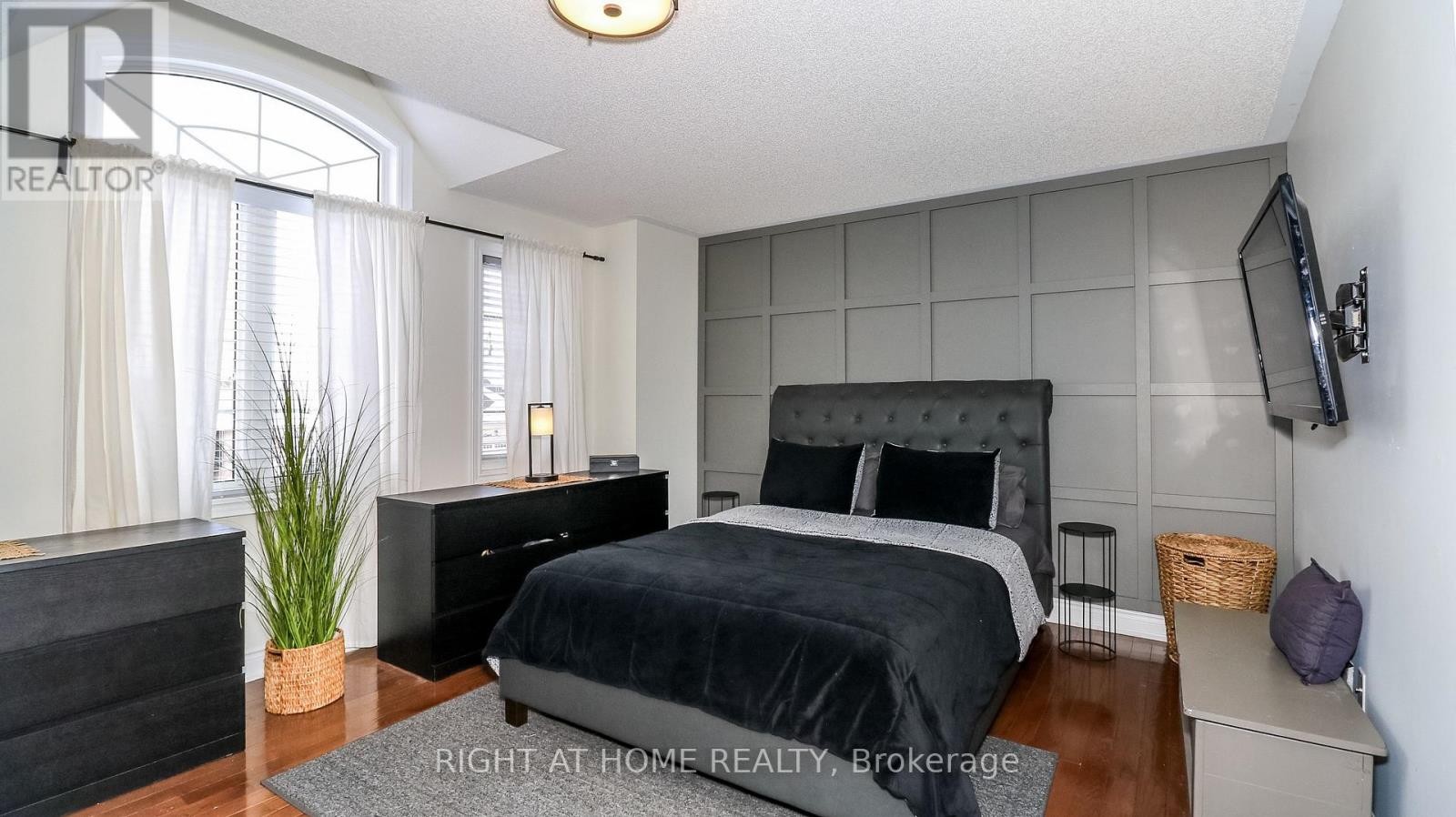 












769 FREEMONT COURT

,
Innisfil (Alcona),




Ontario
L9S0K4

