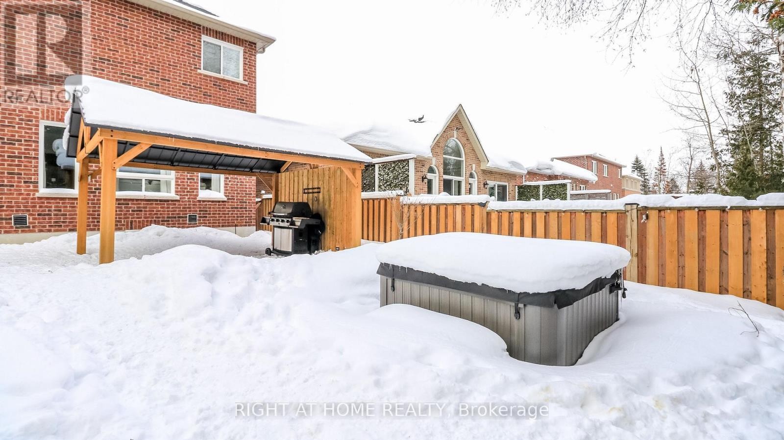 












769 FREEMONT COURT

,
Innisfil (Alcona),




Ontario
L9S0K4

