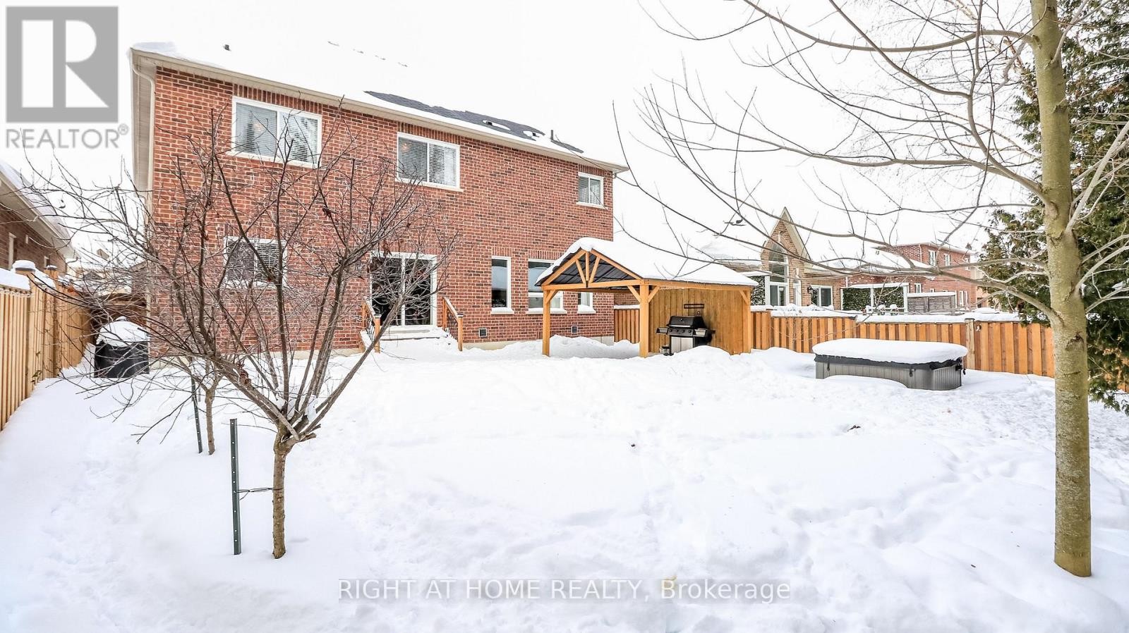 












769 FREEMONT COURT

,
Innisfil (Alcona),




Ontario
L9S0K4

