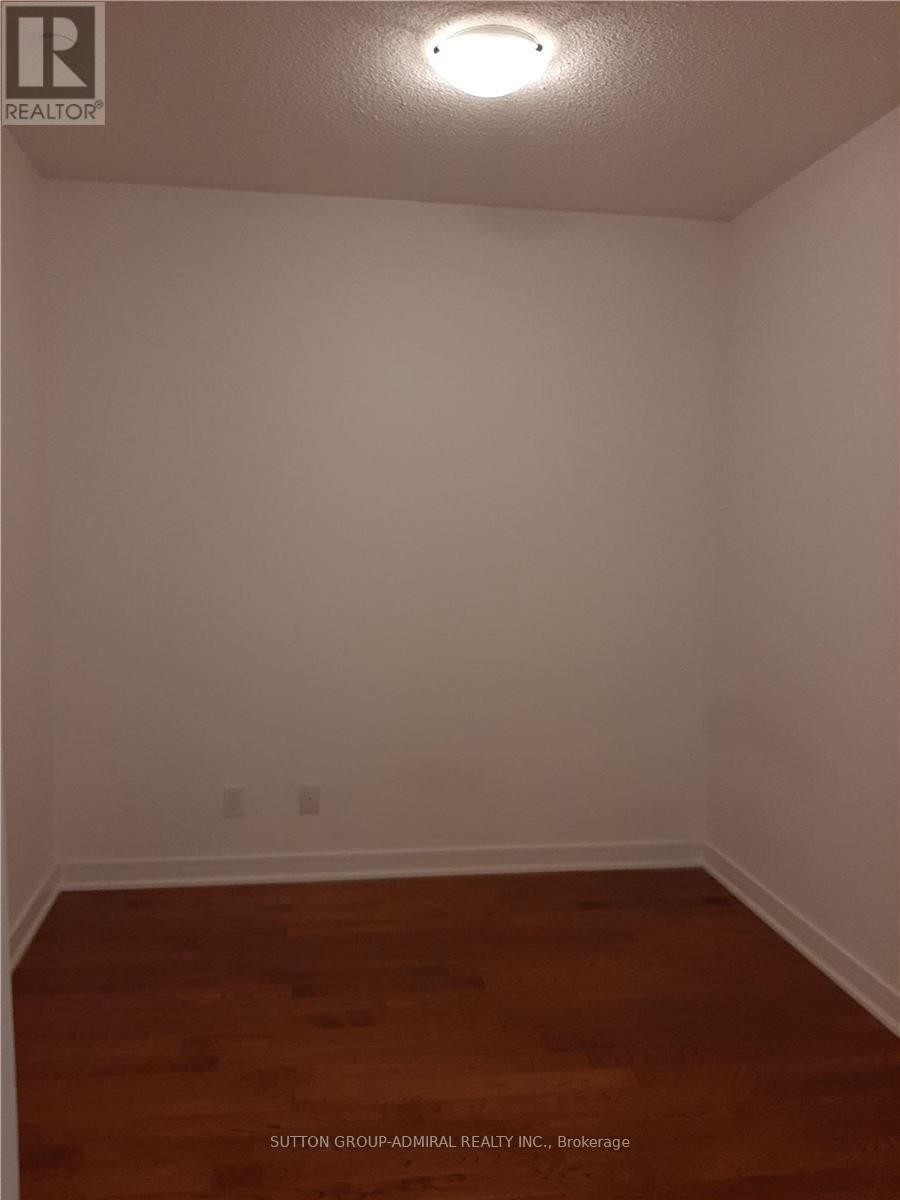 












1208 - 9205 YONGE STREET

,
Richmond Hill (Langstaff),




Ontario
L4C1V5

