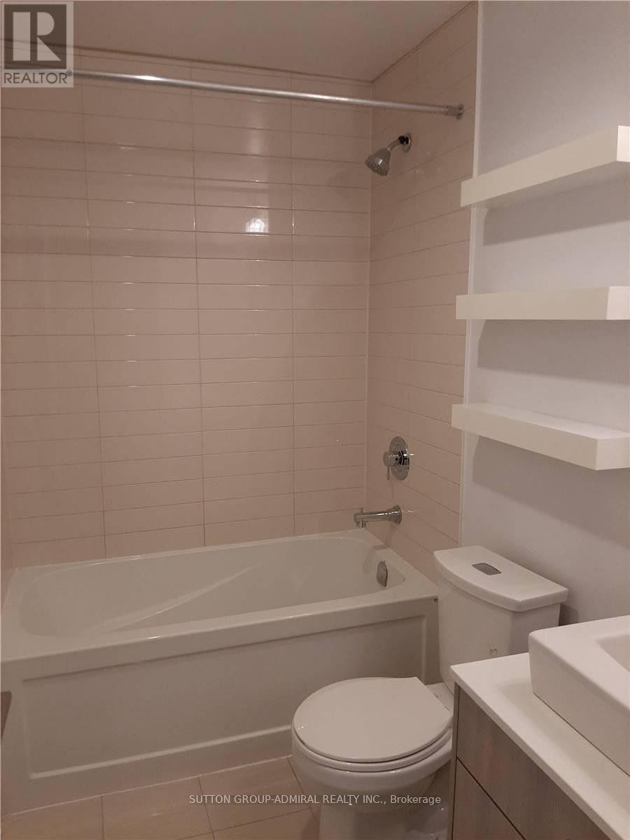 












1208 - 9205 YONGE STREET

,
Richmond Hill (Langstaff),




Ontario
L4C1V5

