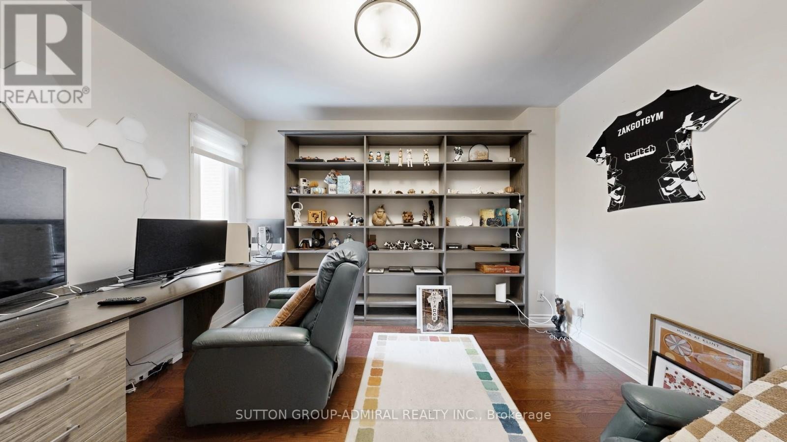 












239 ROSE GREEN DRIVE

,
Vaughan (Uplands),




Ontario
L4J4R3

