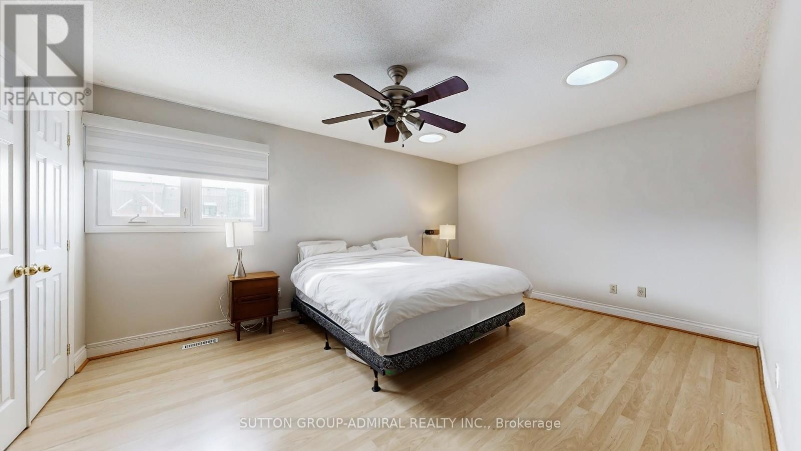 












239 ROSE GREEN DRIVE

,
Vaughan (Uplands),




Ontario
L4J4R3

