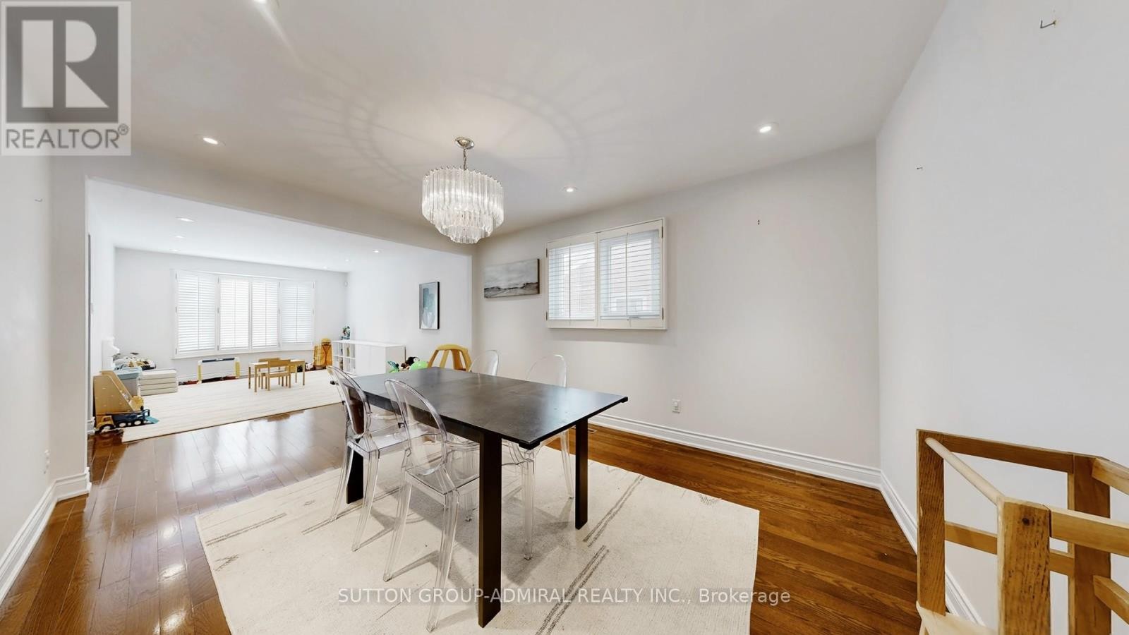 












239 ROSE GREEN DRIVE

,
Vaughan (Uplands),




Ontario
L4J4R3

