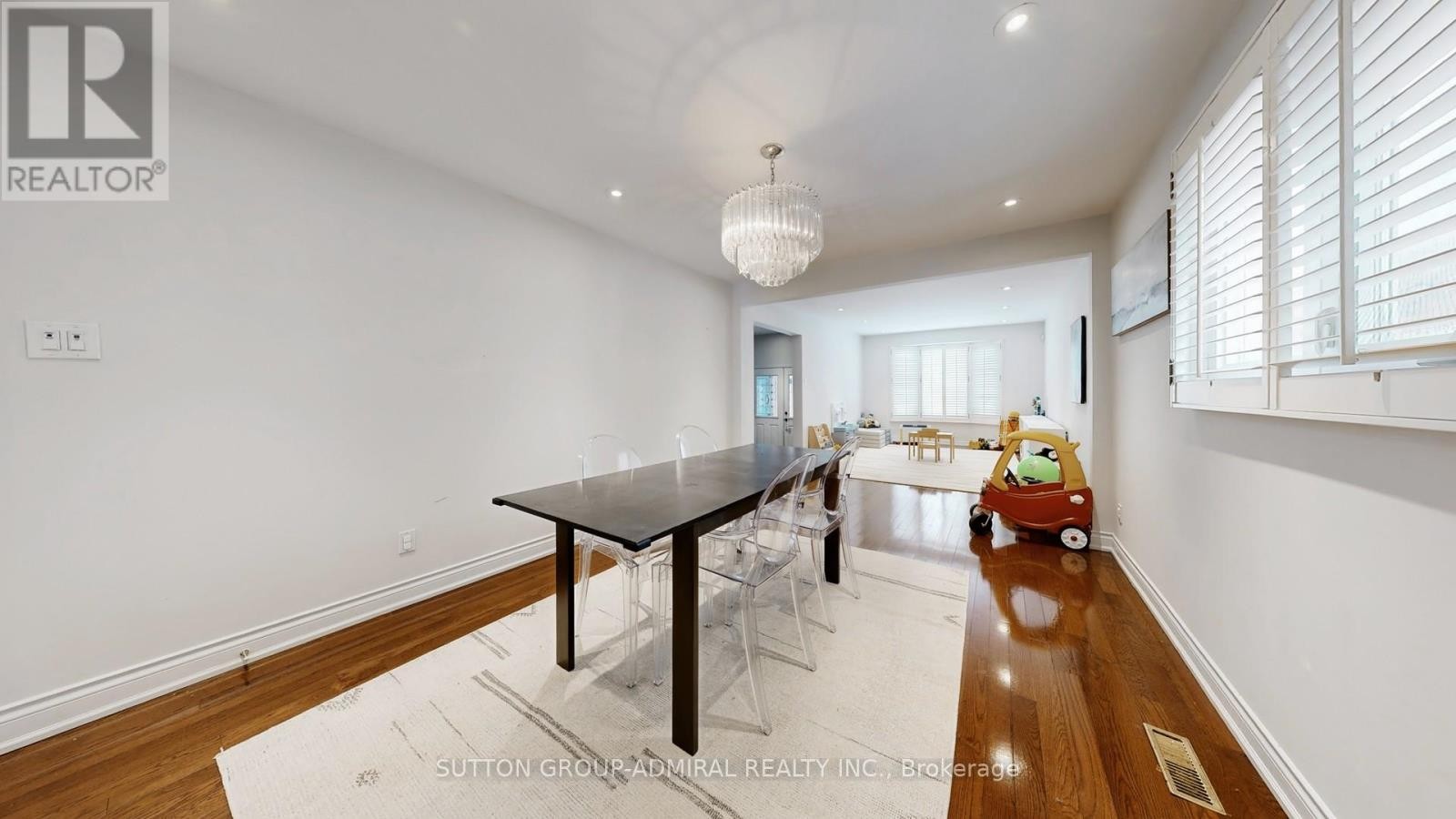 












239 ROSE GREEN DRIVE

,
Vaughan (Uplands),




Ontario
L4J4R3

