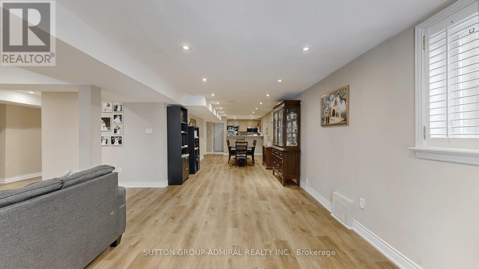 












239 ROSE GREEN DRIVE

,
Vaughan (Uplands),




Ontario
L4J4R3

