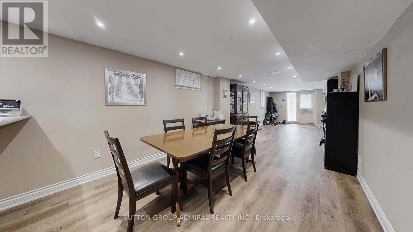 












239 ROSE GREEN DRIVE

,
Vaughan (Uplands),




Ontario
L4J4R3

