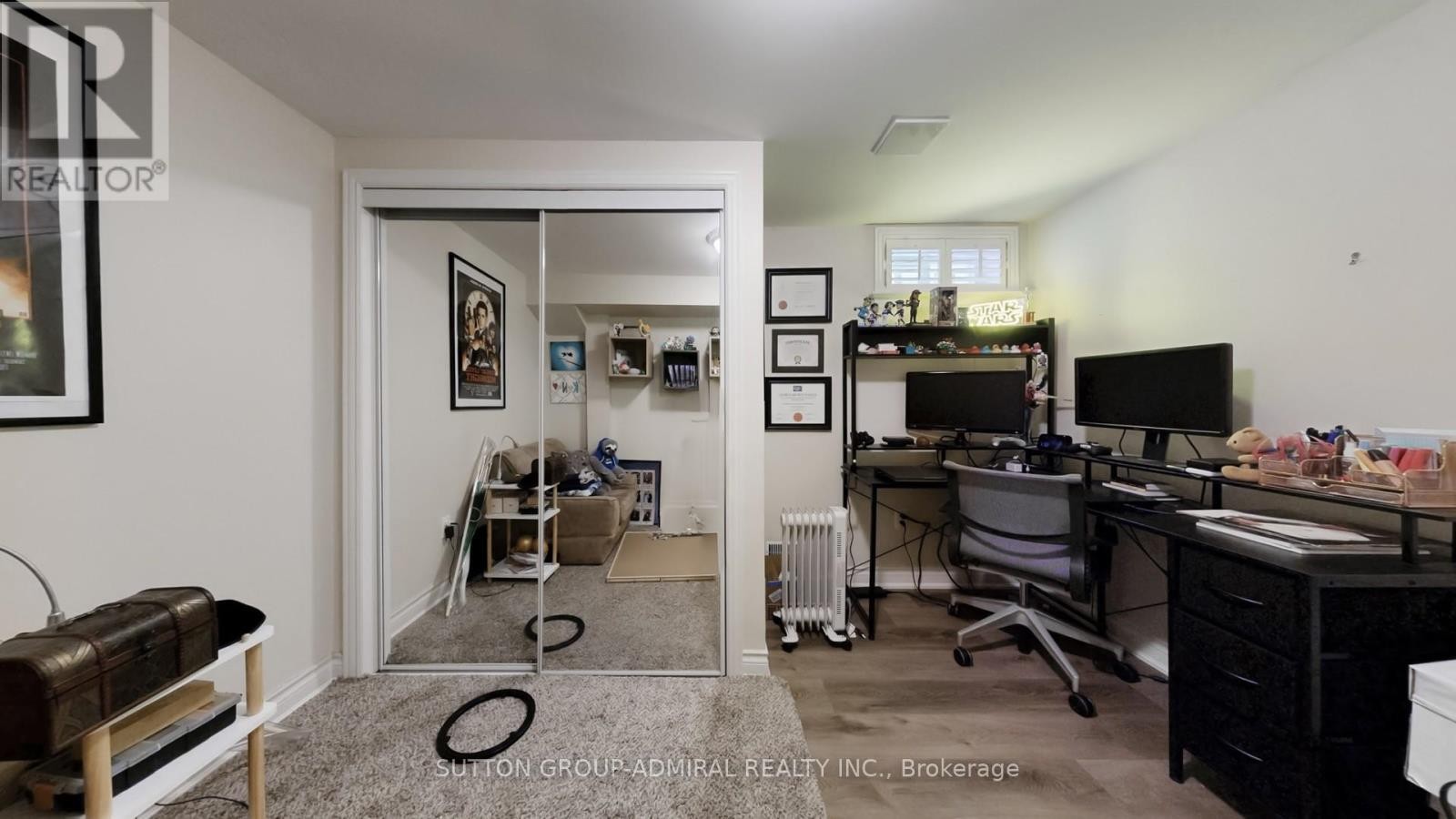 












239 ROSE GREEN DRIVE

,
Vaughan (Uplands),




Ontario
L4J4R3

