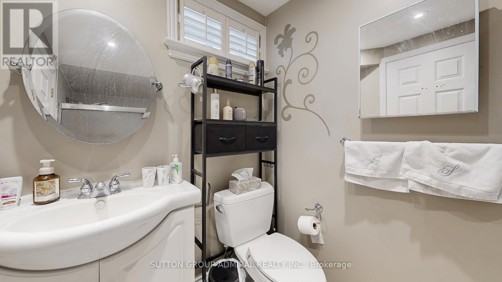 












239 ROSE GREEN DRIVE

,
Vaughan (Uplands),




Ontario
L4J4R3

