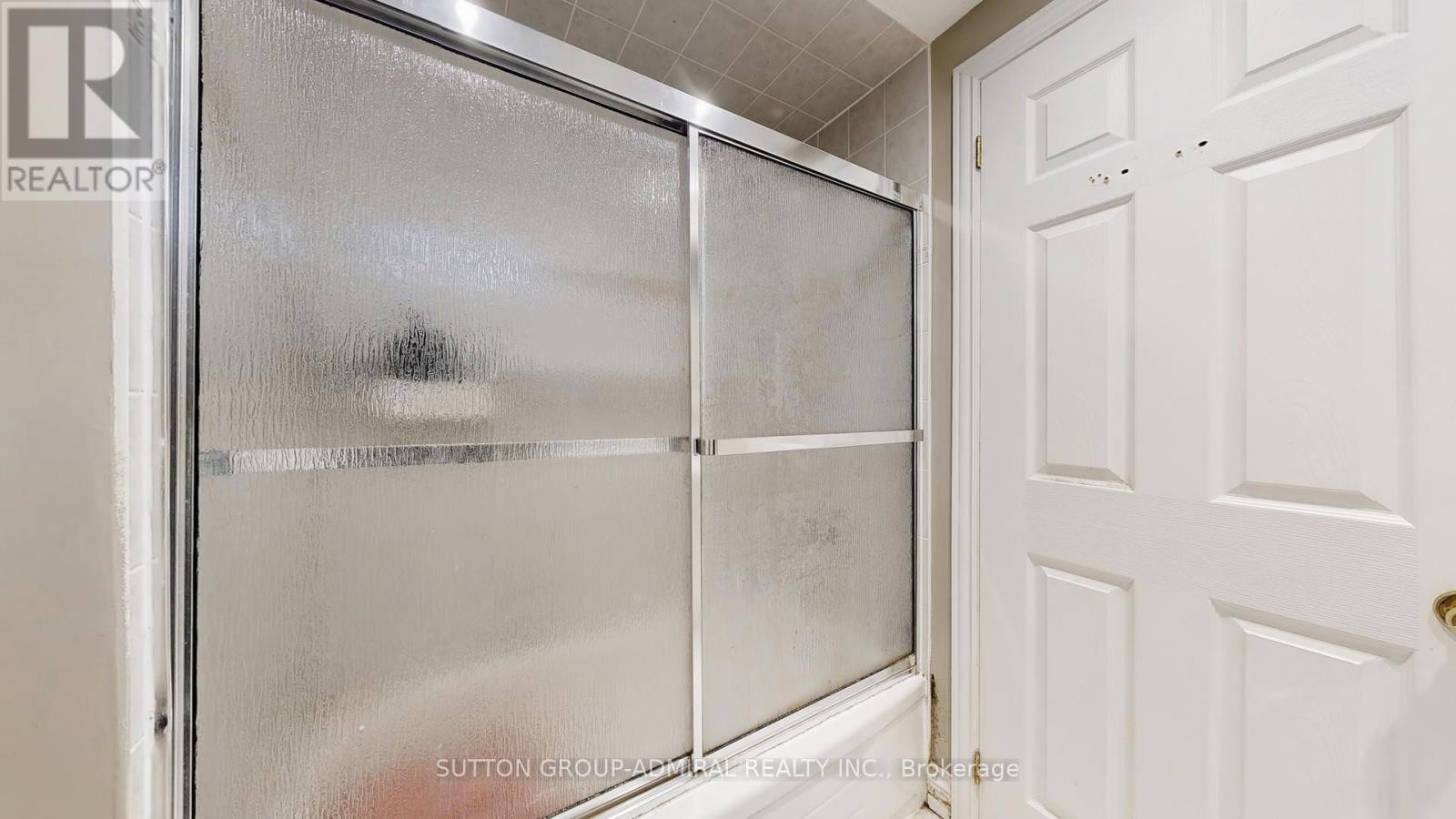 












239 ROSE GREEN DRIVE

,
Vaughan (Uplands),




Ontario
L4J4R3

