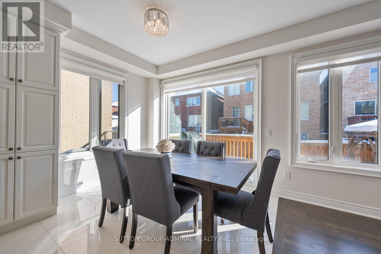 












124 MONDIAL CRESCENT

,
East Gwillimbury (Queensville),




Ontario
L9N0S2

