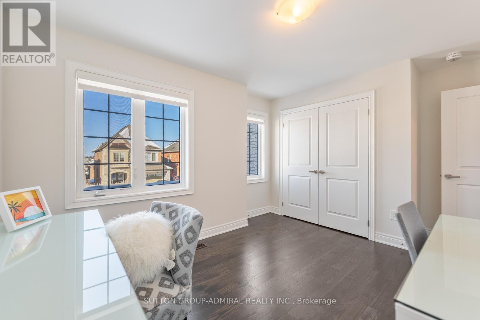 












124 MONDIAL CRESCENT

,
East Gwillimbury (Queensville),




Ontario
L9N0S2

