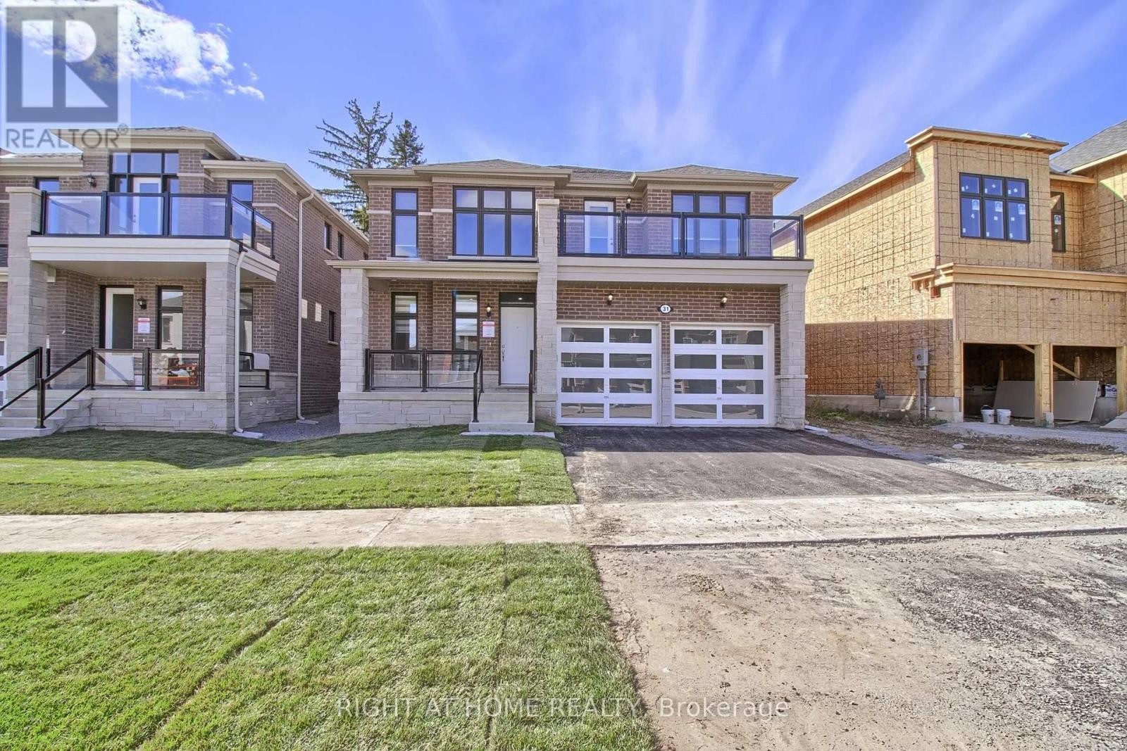 












31 DOROTHY CAINE CRESCENT

,
Georgina (Keswick South),




Ontario
L4P3E9

