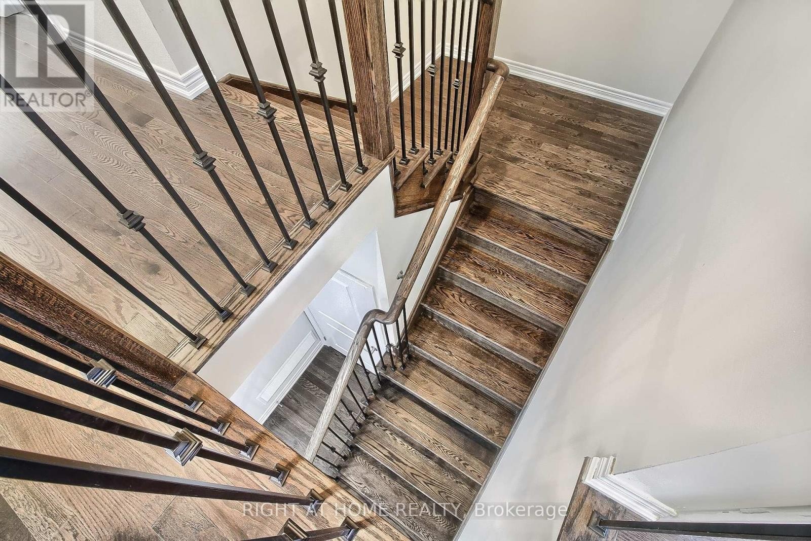 












31 DOROTHY CAINE CRESCENT

,
Georgina (Keswick South),




Ontario
L4P3E9

