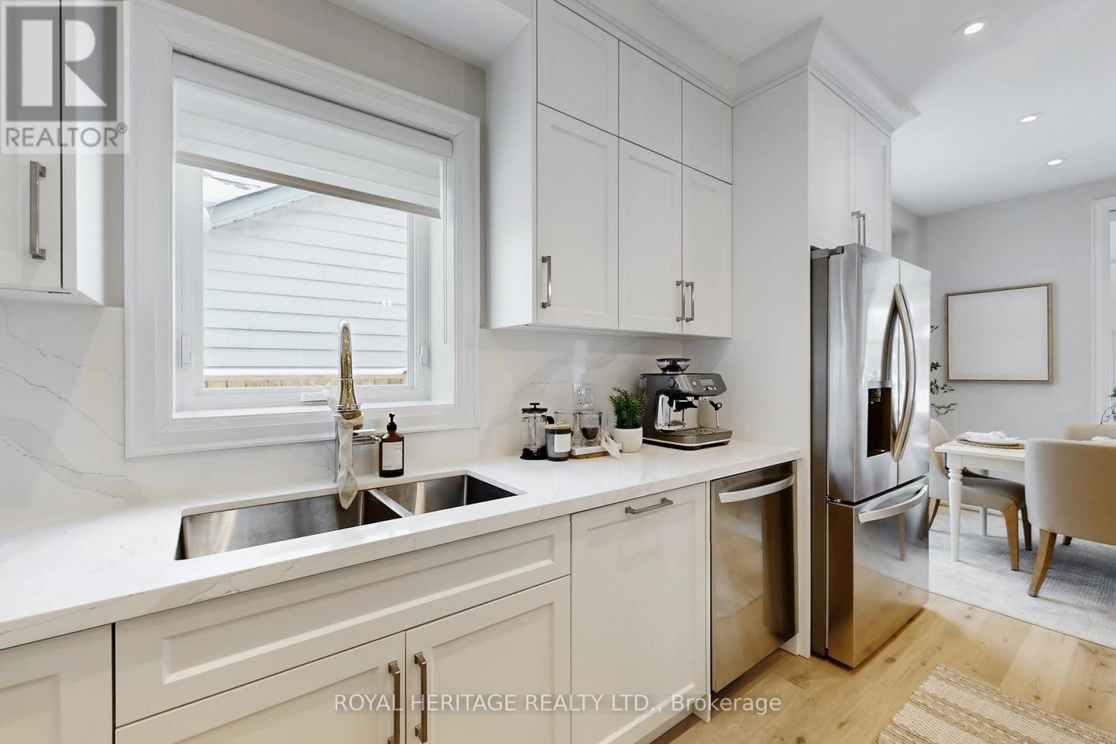 












71 NORTH STREET

,
Georgina (Sutton & Jackson's Point),




Ontario
L0E1R0

