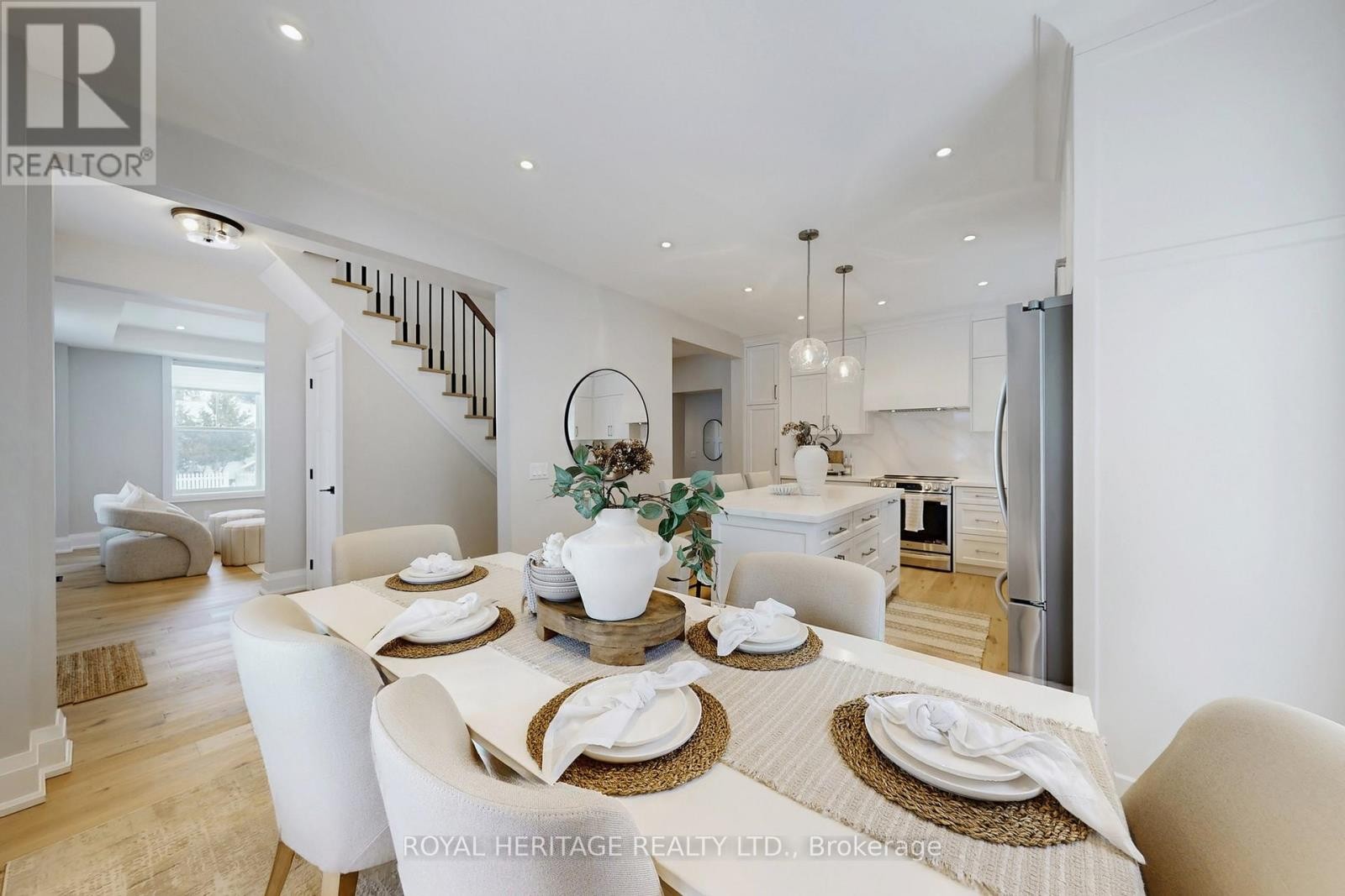 












71 NORTH STREET

,
Georgina (Sutton & Jackson's Point),




Ontario
L0E1R0

