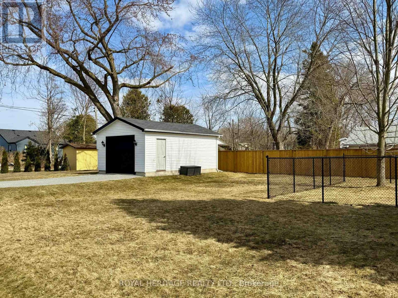 












71 NORTH STREET

,
Georgina (Sutton & Jackson's Point),




Ontario
L0E1R0

