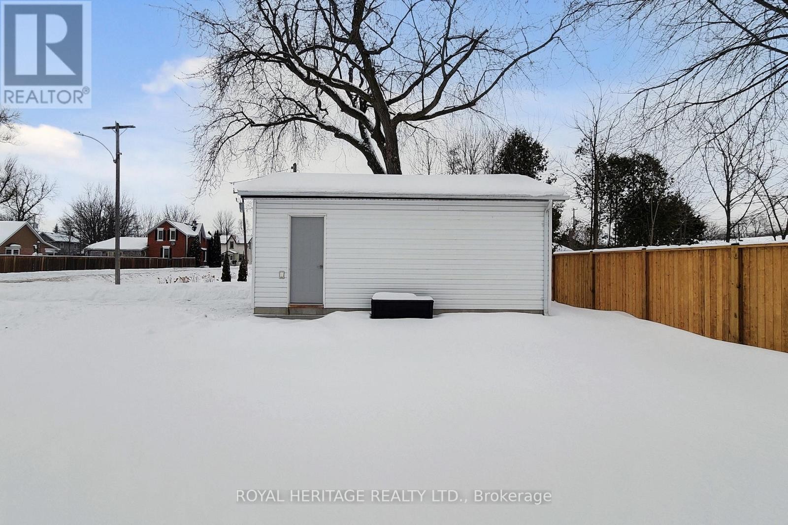 












71 NORTH STREET

,
Georgina (Sutton & Jackson's Point),




Ontario
L0E1R0

