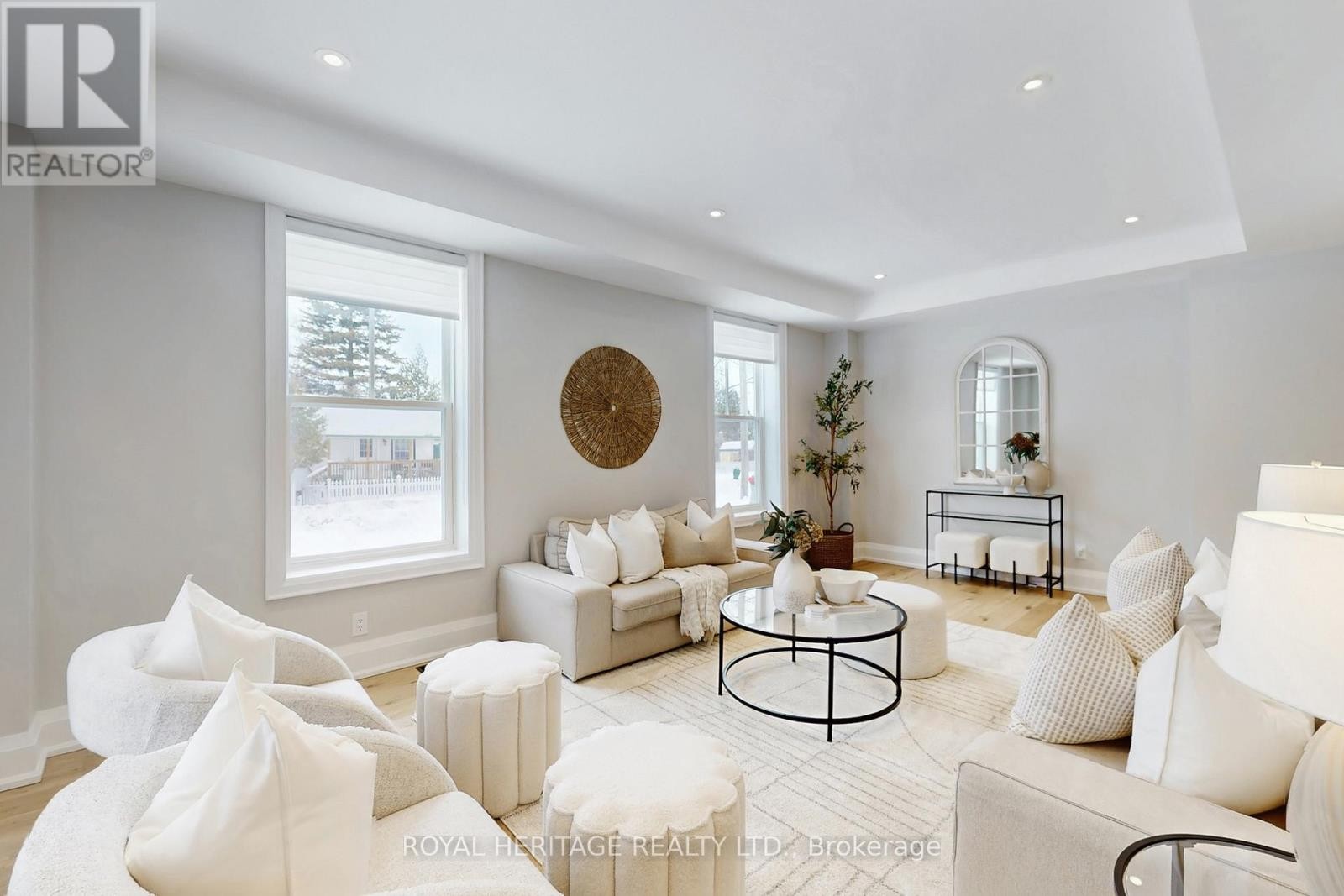 












71 NORTH STREET

,
Georgina (Sutton & Jackson's Point),




Ontario
L0E1R0

