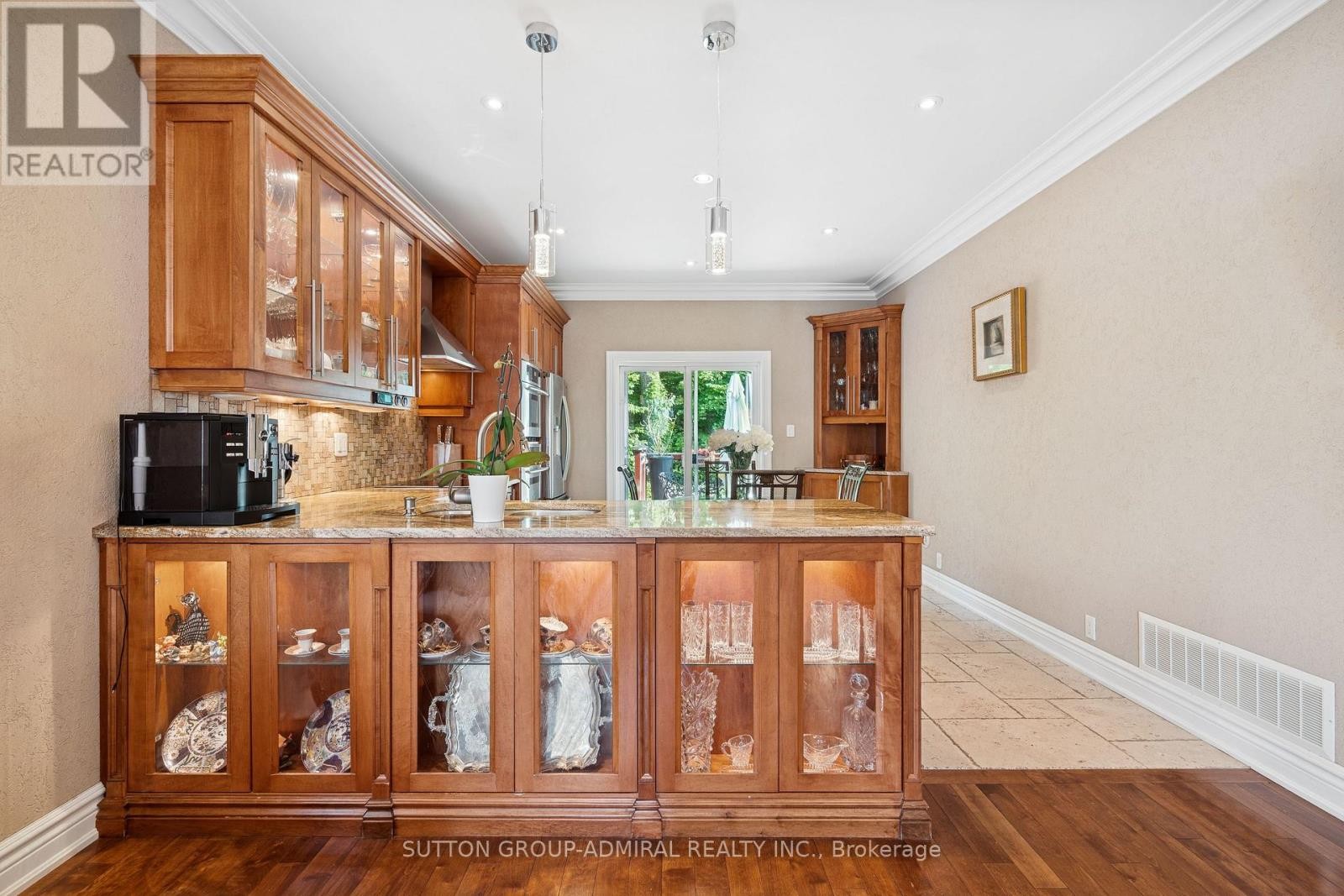 












1221 LAURAND STREET

,
Innisfil (Alcona),




Ontario
L9S0E6

