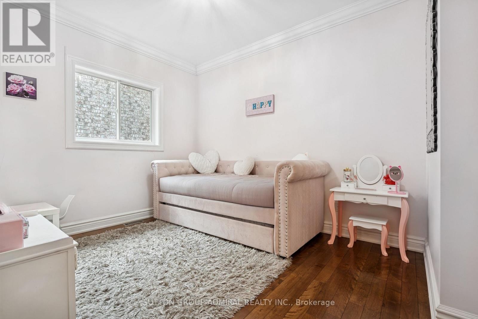 












1221 LAURAND STREET

,
Innisfil (Alcona),




Ontario
L9S0E6

