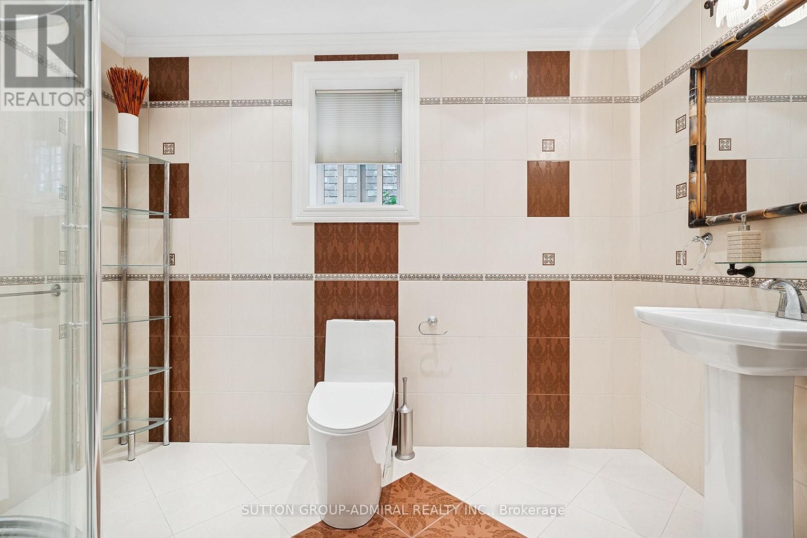 












1221 LAURAND STREET

,
Innisfil (Alcona),




Ontario
L9S0E6

